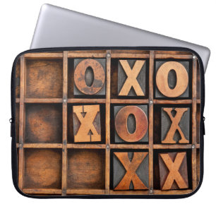 tac-teen- of -noughts en crosses -  laptop sleeve
