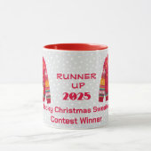 Tacky Kersttrui NUMMER TWEE Contestwinnaar Mok (Midden)