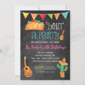 Taco over een feestelijk krijtbord uitnodiging (Voorkant)