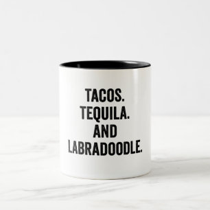 Tacos Tequila en Labradoodle Tweekleurige Koffiemok