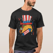 Tacos us vlag Pet Firecracker op 4 juli Mexicaans T-shirt (Voorkant)