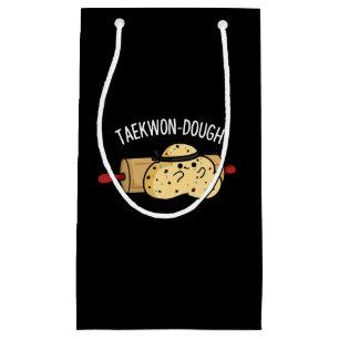 Taekwon-Dough Funny Baking Pun Dark BG Klein Cadeauzakje