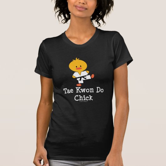 Taekwondo Chick Gelaagde T-shirt (Voorkant)