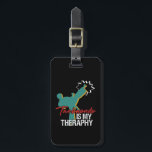 Taekwondo is mijn Therapy Black Belt Martial Arts Bagagelabel<br><div class="desc">Taekwondo is mijn therapie. Grappig en grappig design voor degenen die van vechtkunst houden, karate, taekwondo, ninjutsu, worstelen of boksen. Koel en retro-noodlijdende ontwerpkoopwaar voor strijders, worstelaars en overlevenden. Ideaal voor zelfverdediging en gevechtsklasse-instructeur en zwarte belleraar. Geweldig kerstcadeau en verjaardagscadeau voor zoon, dochter, kleinzoon, kleindochter, broer, zus, tante en oom....</div>