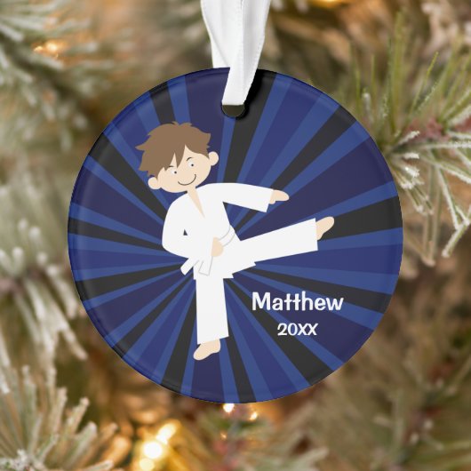 Taekwondo Karate White Belt Boy Gepersonaliseerd Ornament (Boom)