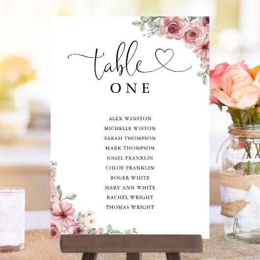 Tafelkaart met bloemhartscript voor zitplaatsindic kaart