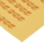 Tafelkledij - Bruin Holly bladeren op Sinaasappel Tafelkleed (Gekanteld)