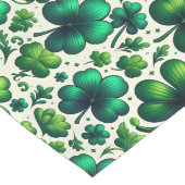 Tafelloper St. Patrick's Day met klavermotief (Hoek)