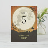 Tafelnummer voor een Halloween-huwelijk in oranje (Staand voorkant)