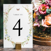 Tafelnummerkaart met vlinder en wilde bloem kaart