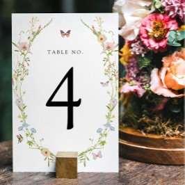Tafelnummerkaart met vlinder en wilde bloem kaart