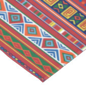 Tafeltje met stammenpatronen tafelkleed (Gekanteld)