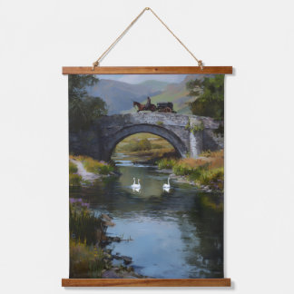 Tafereel van een paardenkoets op een brug over een hangend wandkleed