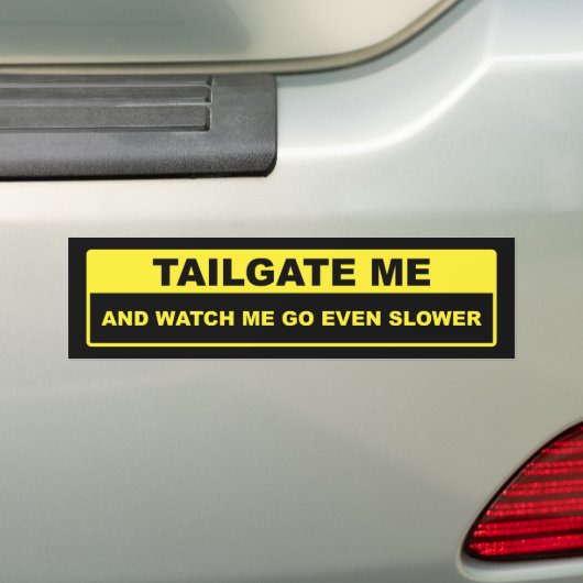 Tailgate me bumpersticker (Op auto)