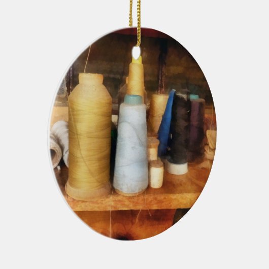 Tailor's Thread Keramisch Ornament (Rechts)