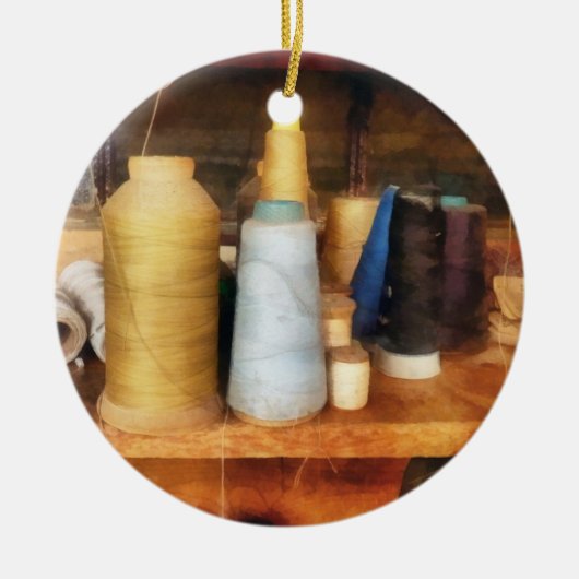 Tailor's Thread Keramisch Ornament (Voorkant)