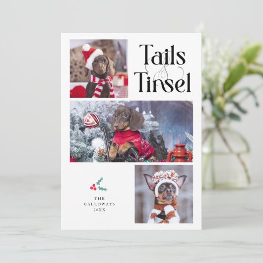 Tails & Tinsel Dog Foto Witte Kerst Feestdagenkaart (Staand voorkant)
