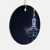 Taipei 101 Tower in Taiwan, Closeup Keramisch Ornament (Rechts)