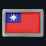 Taiwan Vlag: Republiek China, Chinees Taipei Gesp<br><div class="desc">The Resilient Banner: A Story of Taiwan's Flag - Ik ben de vlag van de Republiek China, een symbool van een natie die beproevingen en triomfen heeft doorstaan. Mijn karmozijnrode veld, een levendige tint, vertegenwoordigt de revolutie die een nieuw tijdperk heeft geboren. Binnen mijn blauwe kanton schijnt een stralende witte...</div>