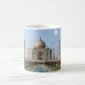 Taj Mahal Cartoon Olie Mok (Center)