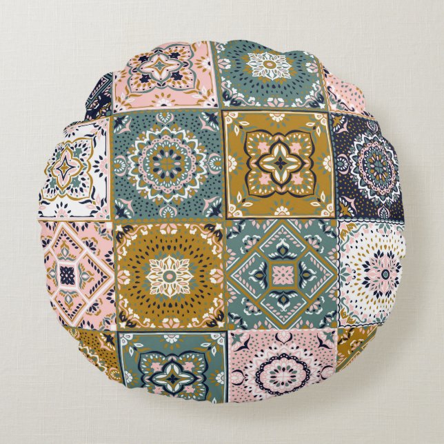 Talavera: Patchwork, een etnisch mozaïek. Rond Kussen (Voorkant)