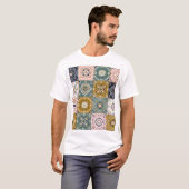 Talavera: Patchwork, een etnisch mozaïek. T-shirt (Voorkant volledig)