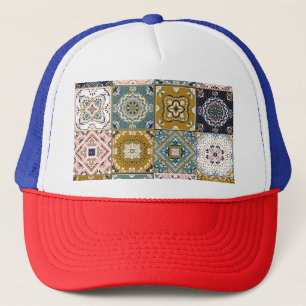 Talavera: Patchwork, een etnisch mozaïek. Trucker Pet