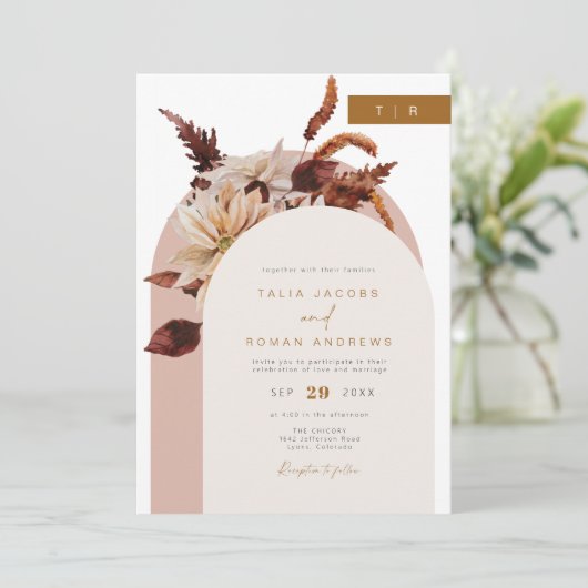 TALIA Boheemse Terracotta Herfst Boog Bruiloft Kaart (Staand voorkant)