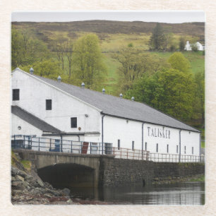 Talisker whisky destilery on Skye, Schotland Glazen Onderzetter