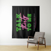 Talk Thirty To Me Dirty 30 Neon Groen & Roze Wandkleed (In situ)