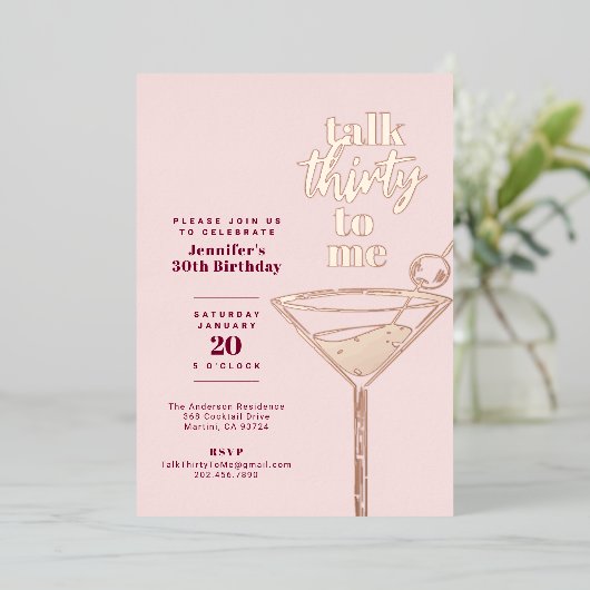 Talk Thirty to Me Verjaardag Cocktail Party Pink Folie Uitnodiging (Staand Voorkant)