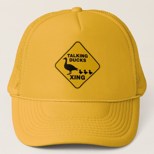Talking Ducks Crossing Trucker Pet (Voorkant)