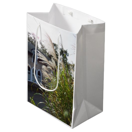 Tall Grasses Arched Windows - Martha's Wineyard Medium Cadeauzakje (Voorkant Gekanteld)