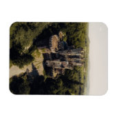 Tall Grey Stone Castle in Green Overgrown Bossen Magneet (Horizontaal)