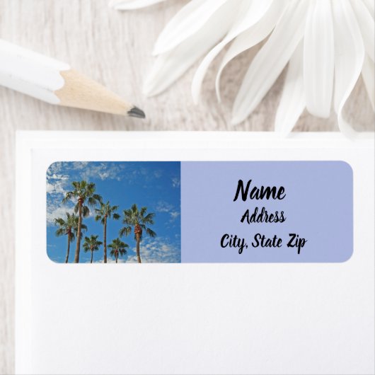 Tall Palm Tree tegen Bright Blue Sky adres Etiket (Insitu)