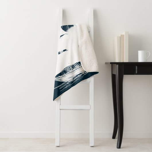 Tall Ship & Clouds Nautical Sherpa Deken (In situ)