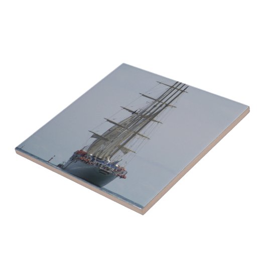 Tall Ship die het open Zee ingaat Tegeltje (Zijkant)