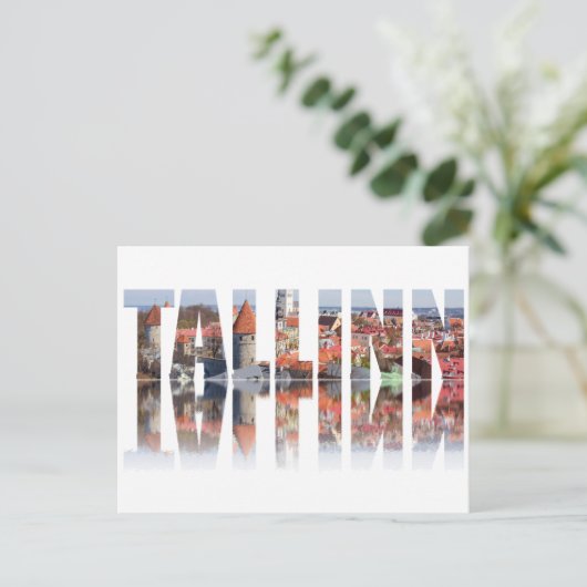 Tallinn-tekst samengesteld uit oud uitzicht briefkaart (Staand voorkant)