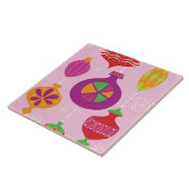 Talrijke kerstversiering, geïllustreerd in verschi tegeltje (Zijkant)