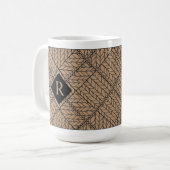 TAN ARGYLE BREI Hoge Witte Mok + Initiaal II (Voorkant links)