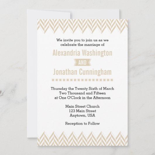Tan Beige White Herringbone Wedding Invitation Kaart (Voorkant)