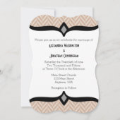 Tan Beige White Herringbone Wedding Invitation Kaart (Voorkant)