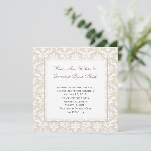  Tan en White Damask Post Wedding Kaart (Staand voorkant)