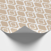 Tan en White Geometric Moroccan Lattice Pattern Cadeaupapier (Hoek)