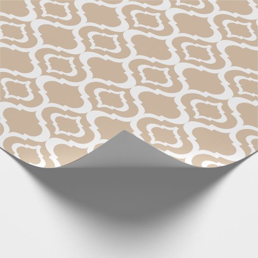Tan en White Geometric Moroccan Lattice Pattern Cadeaupapier (Hoek)