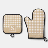Tan en witte gingham geruit geruit monogram ovenwant & pannenlap set (Voorkant)