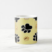 Tan- en zwart-witafdrukken op een gouden achtergro magische mok (Center)