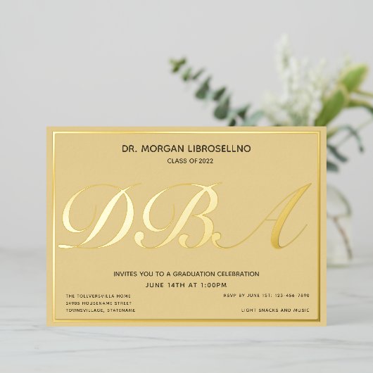 Tan Gold Afstuderen DBA-Afstuderen Folie Uitnodiging (Staand Voorkant)