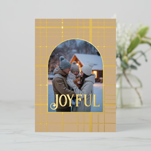 Tan & Gold Gingham Kerstvakantie Foto Folie Feestdagenkaart (Staand Voorkant)