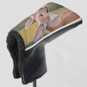 Tan Greyhound in Grass Golf Putter Hoesje Golfheadcover (3/4 voorkant)